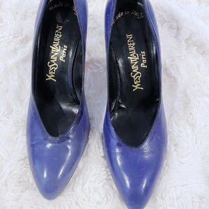 Ysl blue pumps
